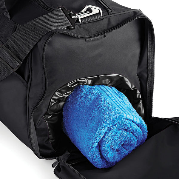 Jumbo Sports Holdall by Quadra (QD080)